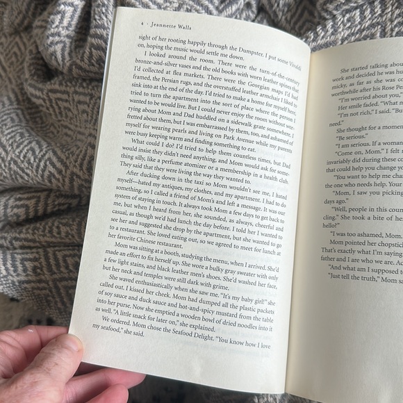 The Glass Castle by Jeannette Walls: A memoir | Paperback | - Picture 10 of 11